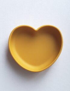 pratinho de silicone em formato de coração